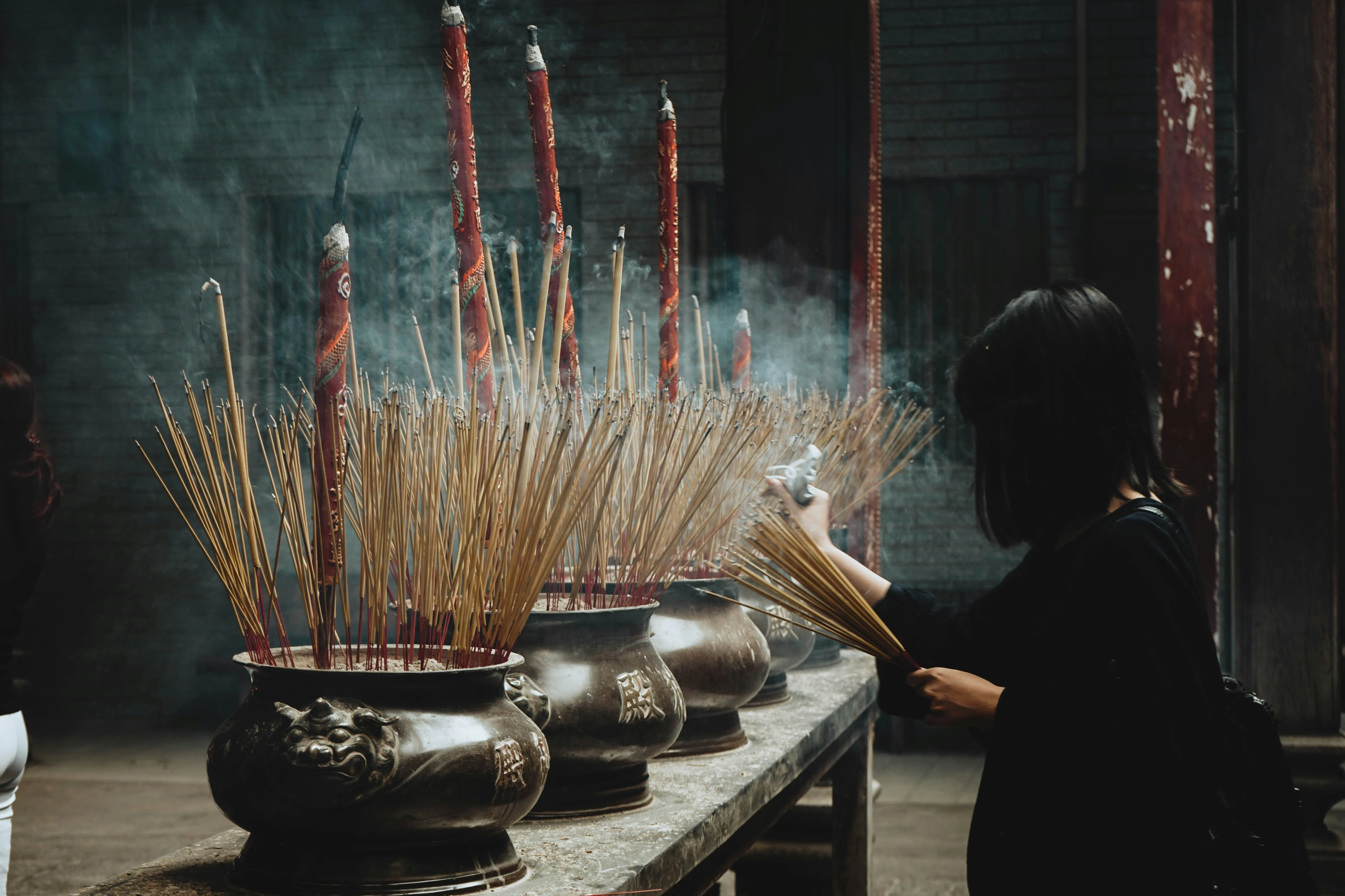 Supporting image 1 for Luxury Cultural Travel in China: Beyond Hotels and Checklists: porcelain, display, culture in China