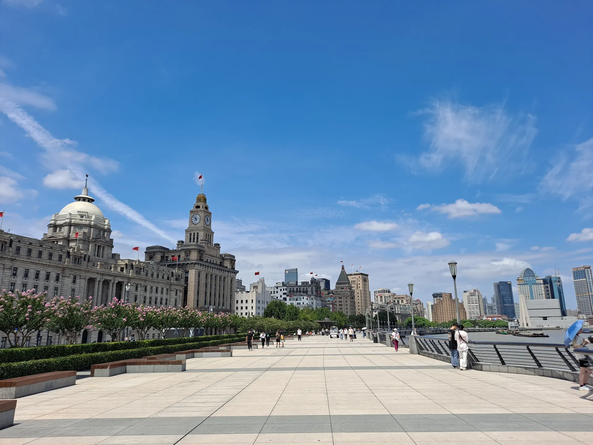 Supporting image 1 for Shanghai: shanghai, bund, riverfront in China